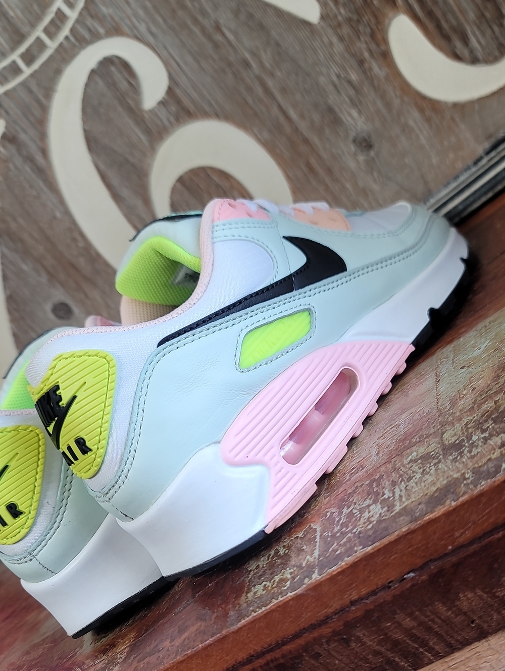🔥🔥 Nike Wmns Air Max 90 'Easter' Wmns 8 Good/like New. Fast Shipping - Picture 10 of 16
